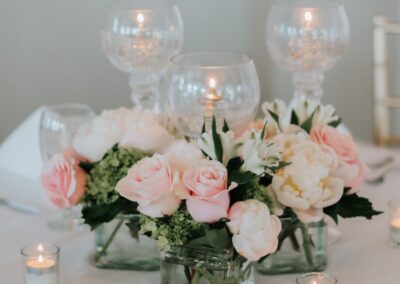 Floral centerpiece designed by Cross Creek Florist.