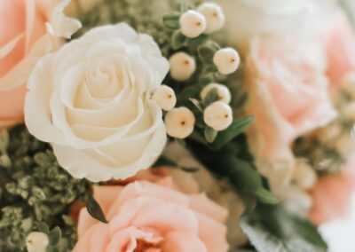 Rose floral centerpiece arrangement by Cross Creek Florist.